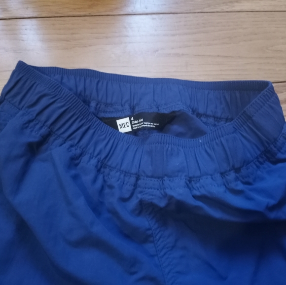 MEC 4T Hiking Pants - Picture 3 of 5